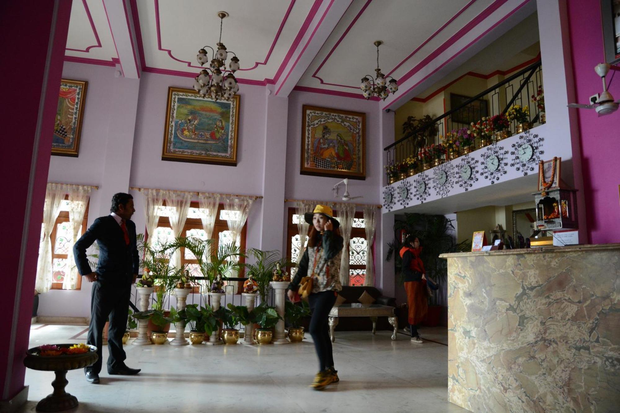 A Palace On River, Varanasi